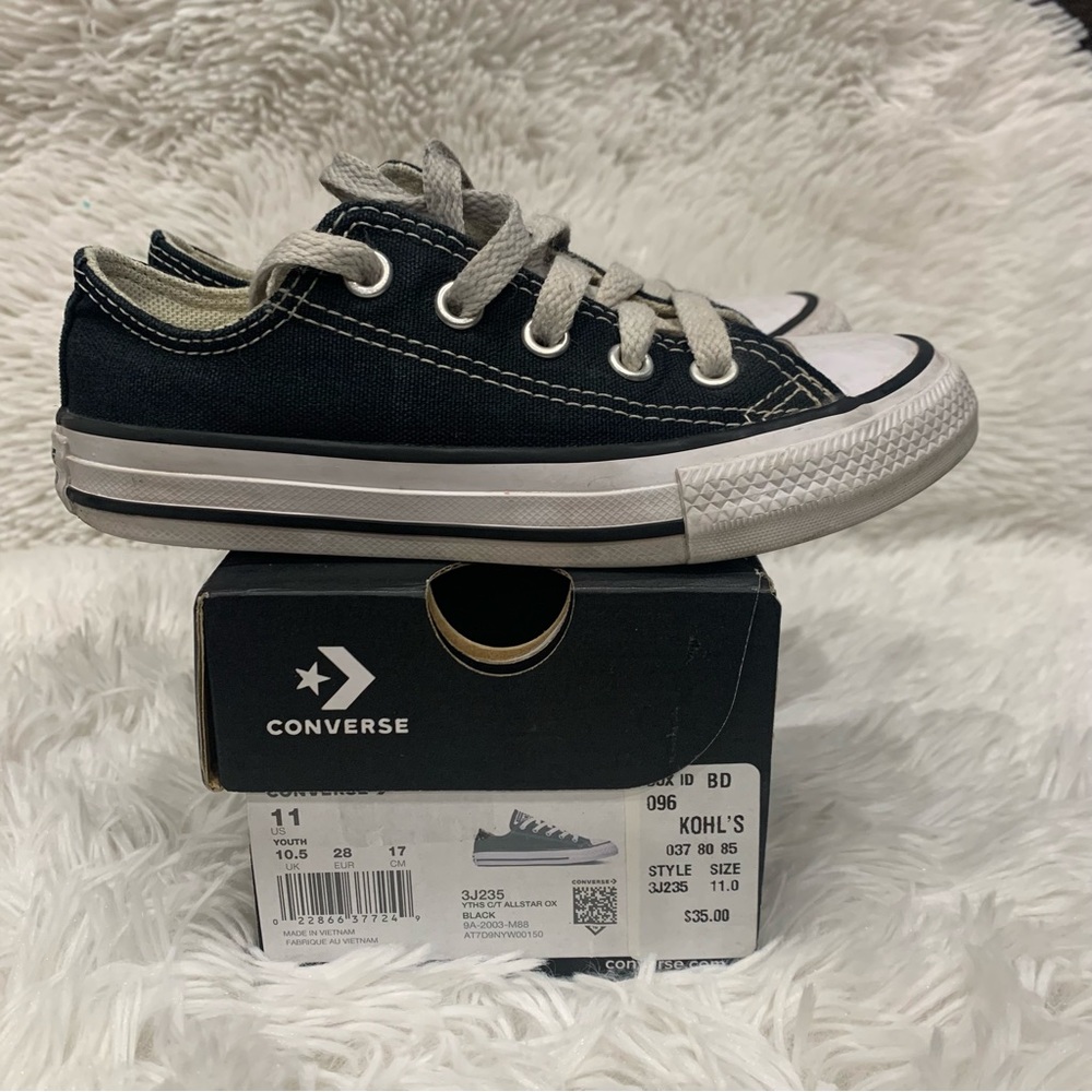Converse black & white shoes